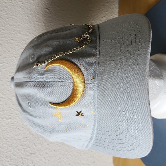 Disney’s Princess Jasmine Ball Cap NWT - Picture 2 of 8